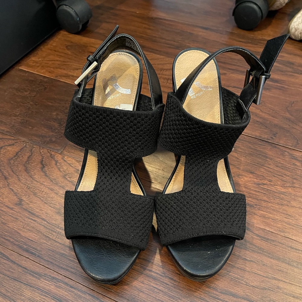 Report Heels!